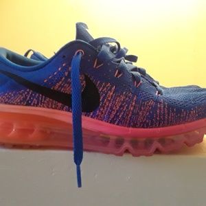 Nike Flyknit Air Max